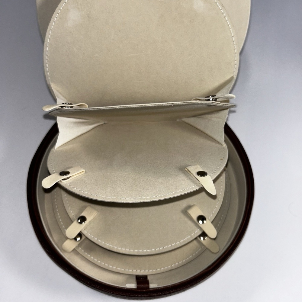 PreZerve Traveling Leather Look  Zip Up Jewelry Case, Multi‎ Sections, Hard Case - Picture 5 of 7